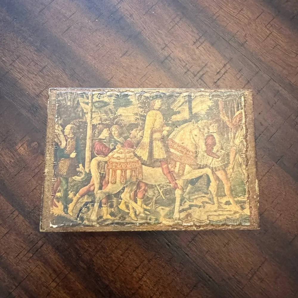 Vintage Italy Florentine Box Medieval Scene English cottage Old world Heritage